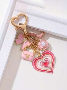 Pink Heart Shaped Keychain - A Cute Round Metal Heart-Shaped Keychain, Decorated With Delicate Floral And Heart Patterns. This Stylish And Fashionable Pendant Is An Ideal Choice For Valentine's Day, Sold Individually. It Is A Perfect Wedding And Holiday Gift, As Well As An Accessory For Ladies' Handbags, Also Suitable As A Valentine's Day Gift, Birthday Gift, New Year Gift, Thanksgiving Gift, Anniversary Gift And Christmas Gift.