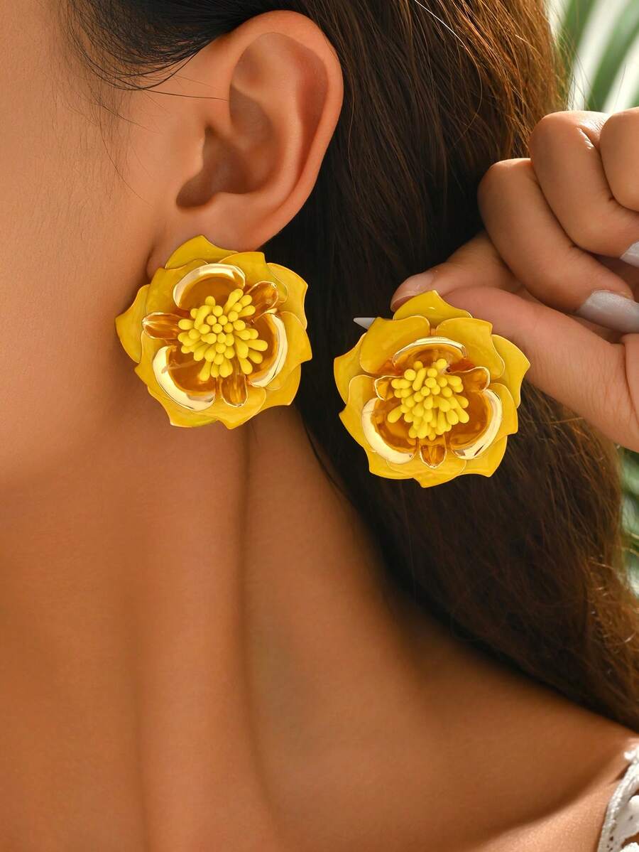 1 Pair Elegant Floral Layered Rose Earrings, Sweet & Fresh Yellow Color, Suitable For Beach Vacation, Fashion Accessories With High-End Vibe - Yellow - View 1