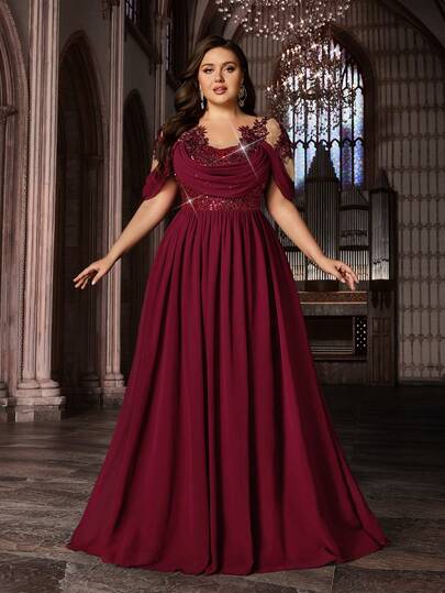 Plus Size Elegant Maxi Formal Gown For Women With Short Regular Sleeves V Neck Sequin And Appliques Chiffon Fabric And Slit