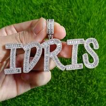 قلادة حرف شخصية مخصصة على شكل شبه منحرف مع سلسلة مضفرة بطول 20 بوصة، مناسبة للارتداء اليومي والهدايا، للجنسين