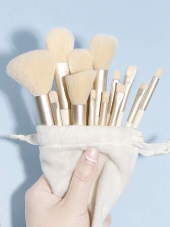 Makeup Brush Set 13 Pcs Soft And Fluffy Professional Makeup Brushes With Storage Bag, Premium Synthetic Foundation Powder Concealers Eye Shadows Blush Makeup Brushes, Versatile Kabuki Makeup Brushes For Creating Flawless Makeup (In Milky White)