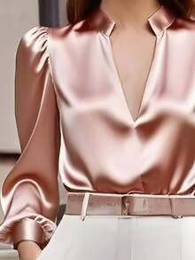 Blusa elegante para mujer, camisa de satén de manga larga con cuello en V pequeño y diseño de pliegues en los hombros, adecuada para vacaciones, ir al trabajo y uso versátil en primavera - Rosa vieja - Ver 2
