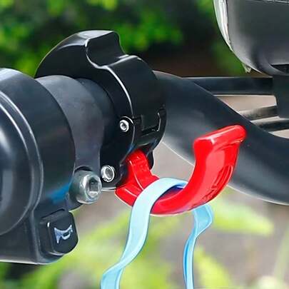 1 móc treo xe đạp/xe máy/xe điện/xe đạp điện/ván trượt - Không cần khoan, keo dán/lắp vít, với cơ chế đòn bẩy tiện dụng, lắp đặt không cần dụng cụ trên khung xe đạp, xe máy, xe đạp điện, xe tay ga, ván trượt - Thiết kế màu đen và đỏ chịu lực cao, giá đỡ đa năng tương thích với tay lái, túi xách, mũ bảo hiểm (phù hợp với xe máy, xe đạp điện)