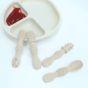 4件套婴儿硅胶勺套装 - 第一阶段断奶用具，6个月以上宝宝自主进食必备