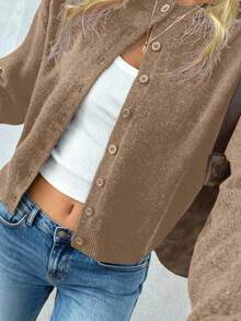 FOR BEAUTY 秋季新款纯色圆领单排扣长袖针织开衫，温柔、优雅、浪漫、休闲、慵懒、时尚、简约百搭，适合外出、通勤及各种场合。这款毛衣开衫是女士春季穿搭的理想之选。 - 羊駝色 - 查看 3