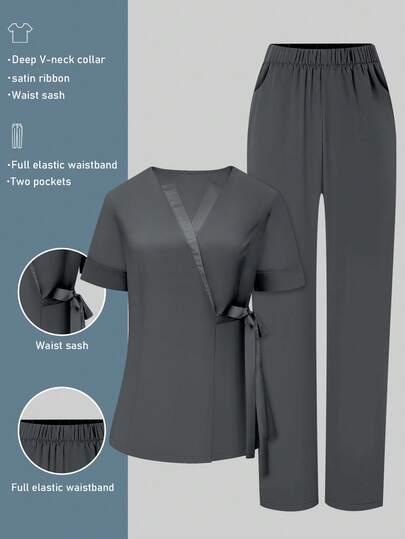 cimmuovere Dames scrubset bestaande uit een top met V-hals, korte mouwen en zakken, een gedraaide voorkant en een effen broek met zakken. Geschikt voor schoonheidssalons, wellnesscentra, professionals, verpleegkundigen, tandartsen, de gezondheidszorg, dierenklinieken en laboratoria.