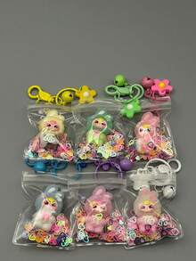 1件最新款KEYCEO兔女郎玩偶系列PVC装饰品，配有优雅的樱花钥匙扣、闪亮装饰和透明保护袋，便携易用，适合作为新年、感恩节、圣诞节和其他节日的限量版礼物、派对礼品和聚会礼物。 - 彩色 - 查看 4