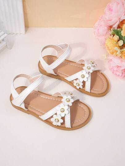 1 Pair Girls Flower & Pearl Decor Sandals, Made Of Faux Leather, Open Toe Design, Low-Top Flat, Sweet Country Style Casual Sandals, Suitable For Summer Outdoor Activities And Daily Matching