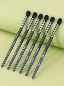 1/3/6 高光泽鼻影刷、蓬松眼影混合刷，可轻松混合眼影，也可用于定妆遮瑕粉，打造柔焦效果。 - 彩色 - 查看 1