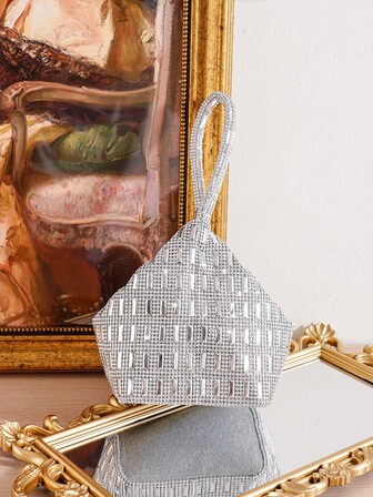 Bolso de mano de noche con forma asimétrica y adornos de strass plateados brillantes, perfecto para fiestas formales, bailes y atuendos de etiqueta, un bolso de moda y versátil