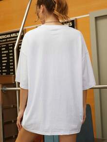 女士休闲白色短袖 T 恤 - 快乐熊和“MIO”印花，针织面料，宽松版型，圆领，可机洗，春夏 - 白色 - 查看 3