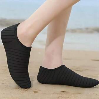 Women's Beach Shoes, Water Shoes, Yoga Shoes, Aqua Shoes, Outdoor Swimming Shoes, Diving Shoes, Non-Slip, Toe Protection, Floating Sole, Snorkeling Shoes