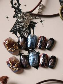 10片装亚克力美甲贴片，黑色、蓝色、金色蕾丝美甲用品，短款美甲贴片，假指甲，人造指甲套装，包含1张粘合贴片和1个迷你指甲锉。 - 彩色 - 查看 2