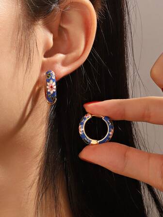 一对中国风彩色花卉珐琅圆耳环，新款中国时尚，适合海外市场