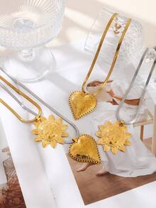 An Elegant Gold, Silver, And Titanium Steel Necklace With A Sculpted Face, Heart, And Sun Snake Design, Perfect For Women's Everyday Wear, Shopping, And Parties. 18K Gold-Plated, Stylish And Simple Women's Jewelry, A Valentine's Day Gift, Or A Present For A Loved One And Friends. - Multicolor - View 5