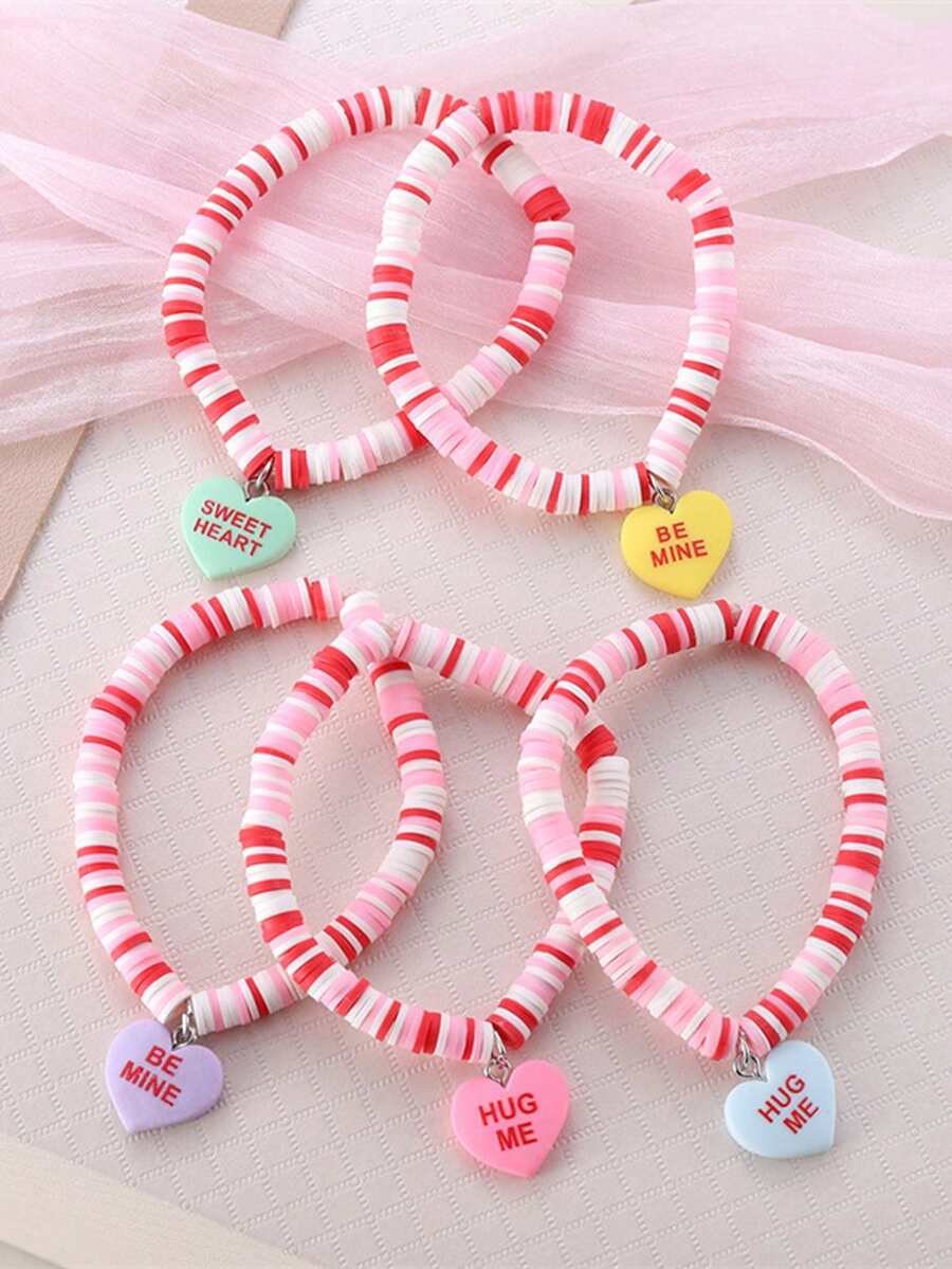 5 piezas Pulsera de letras con forma de corazón de dulce y lindo color caramelo, pulsera elástica de cuentas de arcilla polimérica rosa en forma de corazón conversación, "Sé mía", "Abrázame", pulsera de pareja para fiesta de vacaciones, mujer, hija, mejor amiga, regalo del Día de San Valentín, Día de Galentine, aniversario, baile de graduación, propuesta