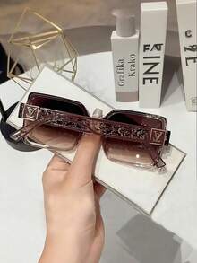 1 副欧美轻质奢华方形镜框时尚眼镜，高端气质，百搭女性街头服饰 - 透茶框漸茶片 - 查看 4