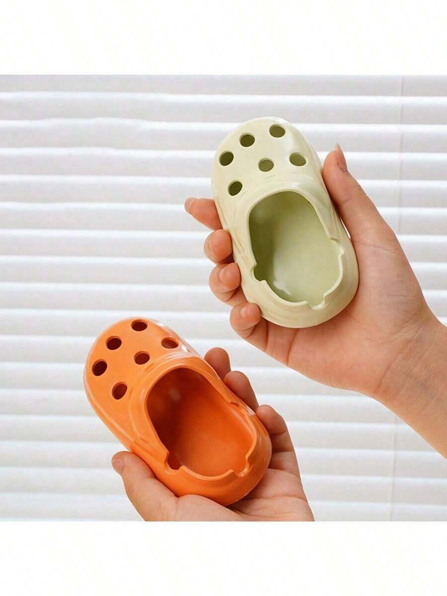 1 chiếc gạt tàn hình cua độc đáo có nắp đậy, trang trí nhà cửa và văn phòng, thiết kế bất đối xứng độc đáo, thích hợp để trưng bày trong tủ kính, tủ rượu, làm đồ thủ công cho tiệc cưới, trang trí nhà cửa dịp Halloween, phụ kiện bàn làm việc, trang trí Giáng sinh, trang trí phòng khách, trang trí đám cưới, phụ kiện bàn làm việc văn phòng, cũng là món quà hoàn hảo cho bạn bè nhân dịp tựu trường.