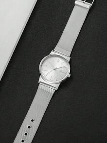 Reloj de cuarzo para mujer con correa de malla y esfera numérica - Plateado - Ver 8