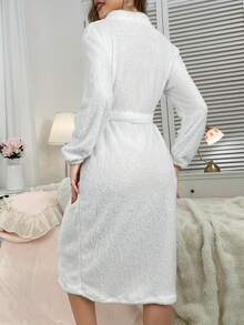 1pc Women's Elegant White Wool Fleece Robe - Long Sleeve Wrap Robe, V-Neck With Tie Belt, Soft & Warm Winter Sleepwear, Comfortable Autumn/Winter Nightgown, Hand Washable, Solid Color Design, Wool Fleece Robe With Belt, Non-Stretch Fabric, Adult Women's Fashion Sleepwear, Loose Fit, Opaque, Suitable For Lounging And Sleeping.