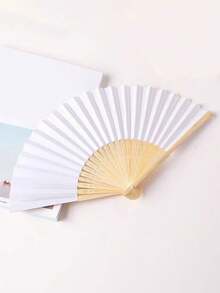 Olding折叠纸扇，个性化便携式派对及婚礼配饰，装饰手扇，适合作为派对礼品和拍照道具。适用于餐厅、墙面装饰、婚礼、派对、新娘送礼会、生日、单身派对、婚宴等场合。