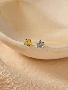 1件装精致小巧的立体金色梅花螺纹唇钉，低过敏性925纯银花朵耳钉，平底耳钉，耳骨钉，耳廓钉，耳软骨钉，适合女性日常佩戴（1件装） - 梅花耳環 - 查看 6