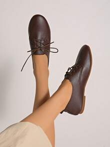 2025新款女士经典休闲舒适平底系带圆头套脚鞋，适合工作和办公室穿着 - 棕色 - 查看 3