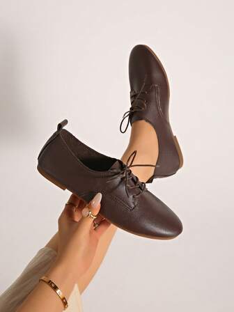 2025 New Women's Classic Casual Comfortable Flat Lace-Up Round Toe Slip-On Flats For Work Office