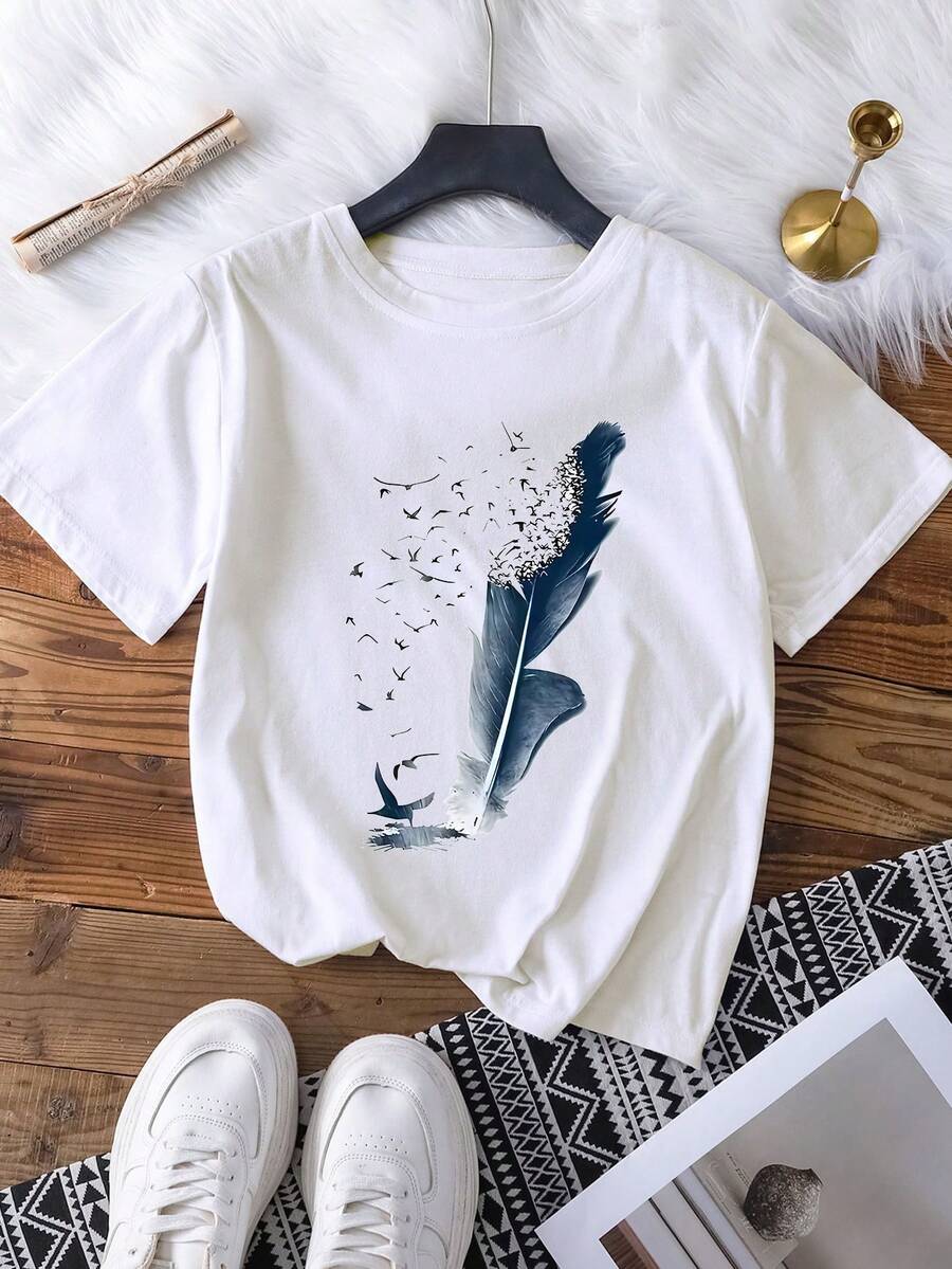羽毛图案印花圆领短袖 T 恤，休闲圆领短袖上衣，送给热爱自然的女士的礼物 - 白色 - 查看 1