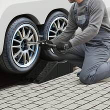 Rampa de servicio para automóviles , capacidad de carga de 20 000 lb/10 toneladas, rampa para automóviles con elevación de 5,5", rampa de plástico de perfil bajo para neumáticos, rampa para camiones de servicio pesado para ruedas con cambio de aceite, mantenimiento de vehículos con elevación, paquete de 1 - Negro - Ver 9