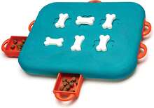 Outward Hound Nina Ottosson Challenge Slider Interactive Treat Puzzle Dog Enrichment Toy, Level 3 Advanced, Multicolored - Sòng bạc dành cho chó (Xanh lam, Cam) - Xem 8