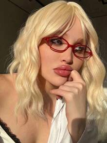 一副女士椭圆形透明红色PC镜框小矩形复古风格透明镜片眼镜，适合日常佩戴、学习、写作、街头摄影、度假旅行。 - 彩色 - 查看 3