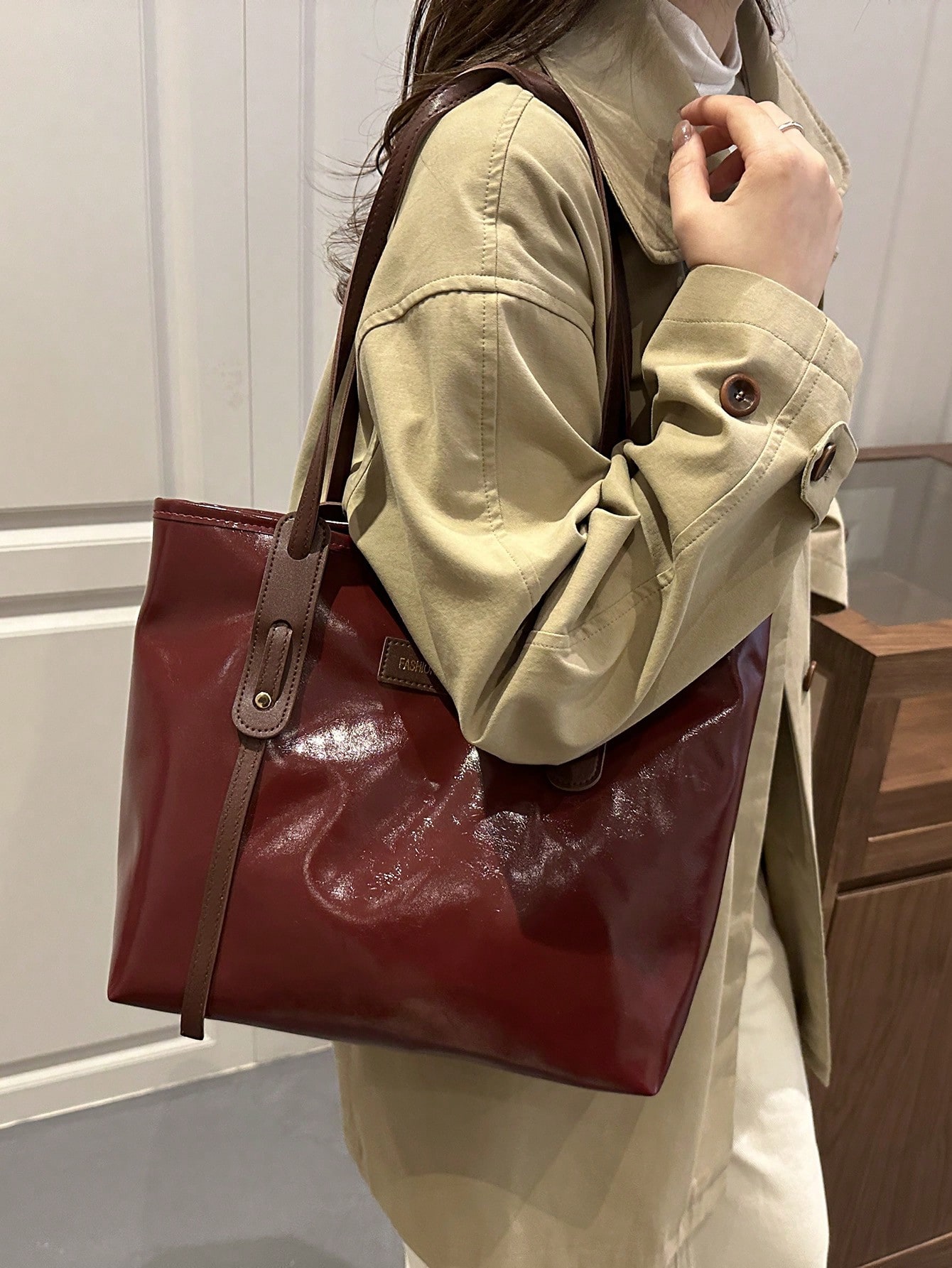 حقيبة يد كبيرة السعة بطباعة حرفية موضة جديدة للخري...