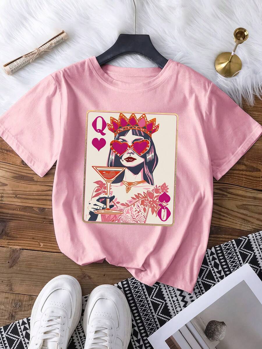 Women "Queen Of Hearts" Pattern T-Shirt - Casual Polyester, Short Sleeve, Crew Neck, With Vibrant Poker Cocktail Design, Suitable For All Seasons