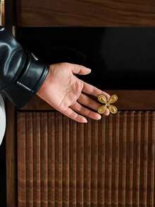 4pcs Brass French Style Cabinet Handles, Suitable For Wardrobe, Cabinet, Shoe Cabinet, Drawer, Vanity, Children's Room, High-End Hardware Handles, Leaf Shape, Copper Material, Handles With Screws Included - Multicolor - View 9