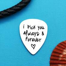 Engraved Stainless Steel Guitar Pick - 'I Choose You, Always And Forever' Design With Heart Symbol - Ideal Gift For Boyfriend, Husband, Dad, Son, Musician For Birthday, Christmas, Father's Day, Guitar Gift, Birthday Gift, Christmas Gift, Romantic Accessory, High-Quality Metal, Exquisite Craftsmanship, Musical Instrument Accessory - 銀色 - 查看 4