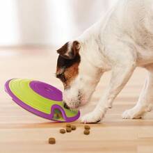 Outward Hound By Nina Ottosson Dog Treat Maze Dog Puzzle Enrichment Toy, Level 2 Intermediate, Green - 糖果迷宮(紫色,綠色) - 查看 8