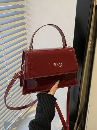 1 New Mini-Fashion Handbag With Solid Color Texture PU Fabric Flip Square Handbag Simple Western Style Joker Commuting Elegant Shoulder Bag With Detachable Adjustable Shoulder Strap.