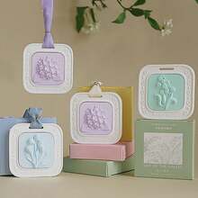 Juego de colgantes de cera perfumada de larga duración para baño, coche y armario – Difusor de aromaterapia con fragancia de campanilla/salvia/lavanda/rosa - Juego de 4 parches de aromaterapia - Ver 6