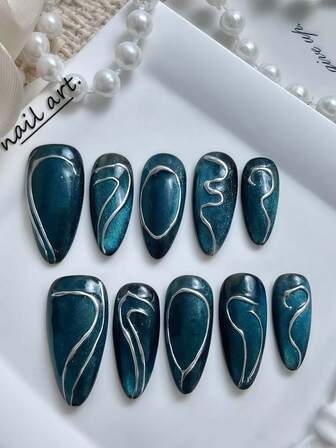 1 st handgjord press-on nagelkonst, lösnaglar, lyxiga djuphavs-strömlinjeformade mandelformade naglar, handgjorda cat-eye-blå naglar, silverkurvor, skapar en cool och sofistikerad elegant visuell stil, exklusiva specialanpassade naglar, elegant formade naglar, moderiktiga naglar, återanvändbara, högkvalitativa, lämpliga för vardagsbruk eller högtider, och kan ges bort som present.