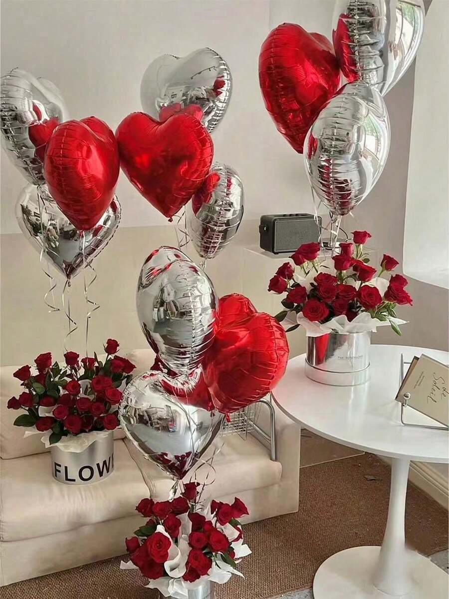 17 Peças Grandes Balões de Folha em Forma de Coração de 18 Polegadas Vermelho e Prata, Perfeitos para Festas de Aniversário, Festas de Casamento, Decorações de Formatura, Chás de Panela/Decorações de Feriados, Decorações do Dia dos Namorados, Presentes de Ano Novo e Outras Decorações de Presentes.