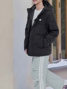 Adidas 阿迪达斯常规款 Daily 500 字母标志印花长袖连帽保暖羽绒服，男款，黑色 - 黑色 - 查看 3