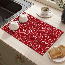 1 pezzo Tappetino asciugatura piatti a forma di cuore per San Valentino, tappetino assorbente per asciugatura, regalo di San Valentino, decorazione cucina, tappetino macchina caffè, tappetino fatto a mano per caffettiera, tappetino pavimento cucina, tappetino tavolo da pranzo, tappetino asciugatura piatti piano cucina, tappetino colazione, tappetino asciugatura resistente al calore e antiscivolo, tappetino asciugatura in diatomite, nasconde le macchie, tappetino asciugatura cucina super assorbente, tappetino griglia piatti facile da pulire, adatto per cucina, tavolo da pranzo, caffetteria, bar, vacanze, feste, decorazione casa, regali per le feste - Rosso - Visualizzare 4