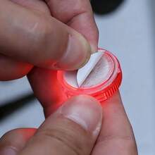 两件式车门碰撞警示灯套件，LED闪光灯，用于防止追尾碰撞，无线安装无需布线，高亮度车门警示手电筒，耐候防震汽车安全配件。