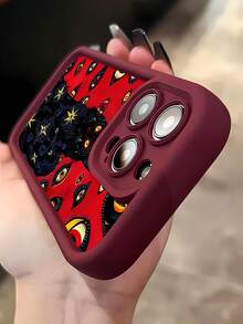 Funda para teléfono con diseño de gato negro con ojos estrellados y temática de noche cósmica. Compatible con teléfonos ,  17,  16 Pro Max,  15 Pro Max,  13 y  12. Fabricada en TPU, ofrece protección contra golpes y caídas. Un regalo ideal para familiares, amigos, seres queridos, parejas y Navidad. - Rojo - Ver 5