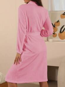 1pc Women's Elegant White Wool Fleece Robe - Long Sleeve Wrap Robe, V-Neck With Tie Belt, Soft & Warm Winter Sleepwear, Comfortable Autumn/Winter Nightgown, Hand Washable, Solid Color Design, Wool Fleece Robe With Belt, Non-Stretch Fabric, Adult Women's Fashion Sleepwear, Loose Fit, Opaque, Suitable For Lounging And Sleeping.