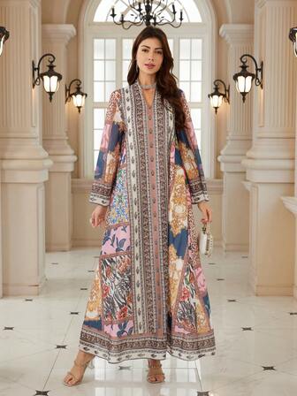 ชุดเดรสแขนยาวคอวีของผู้หญิงที่สง่างาม ทำจากผ้าทอ พิมพ์ลายโบฮีเมียนที่มีชีวิตชีวา แสดงถึงสไตล์ที่สง่างาม