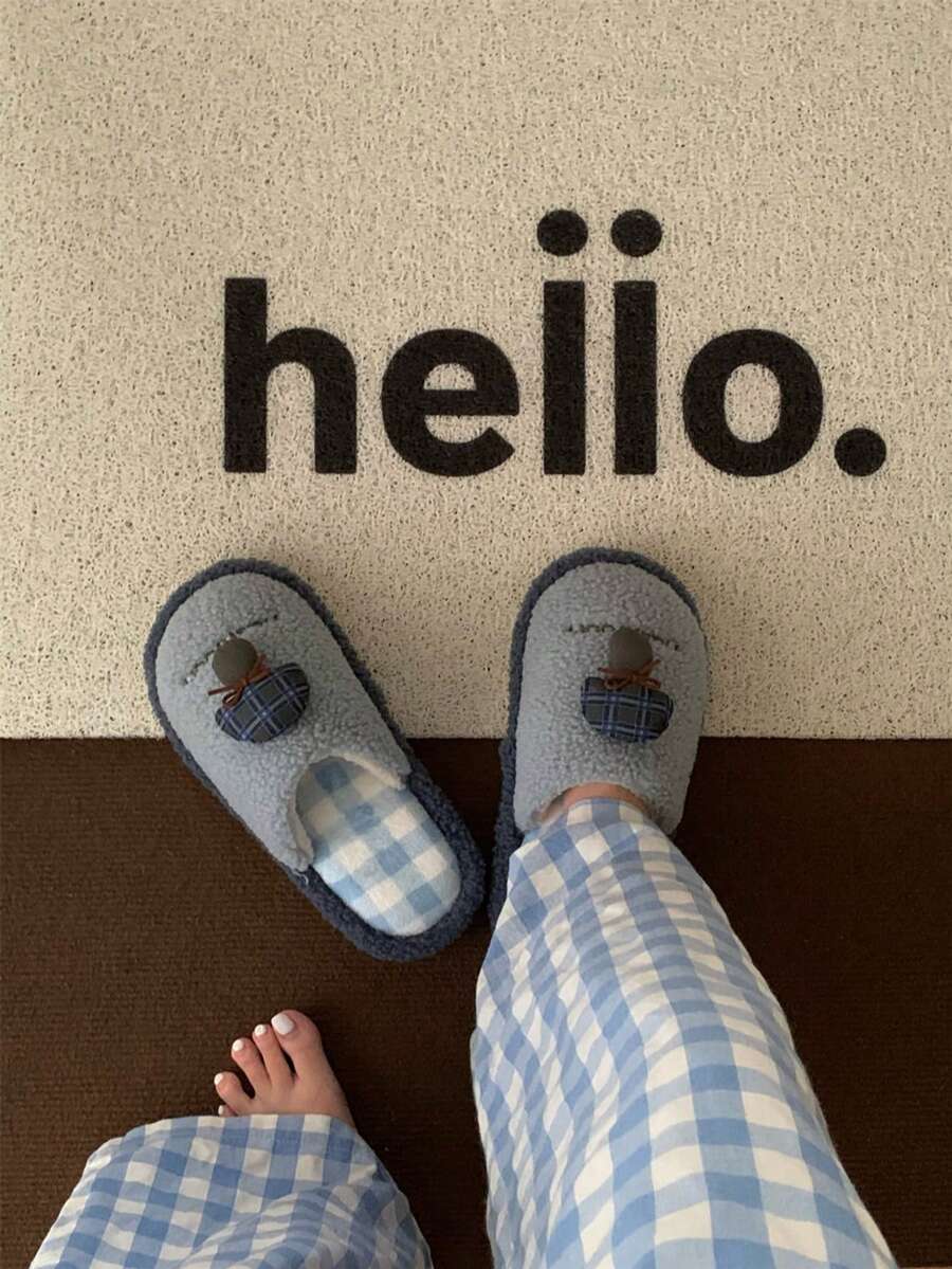 XIXITIAO 1 par de pantuflas planas de estilo champiñón de color contrastante para mujer, con suela suave esponjosa y peluda, diseño lindo y cálido para interiores, suela silenciosa y suave, de fácil deslizamiento, estilo champiñón, ligeras y de punta cerrada