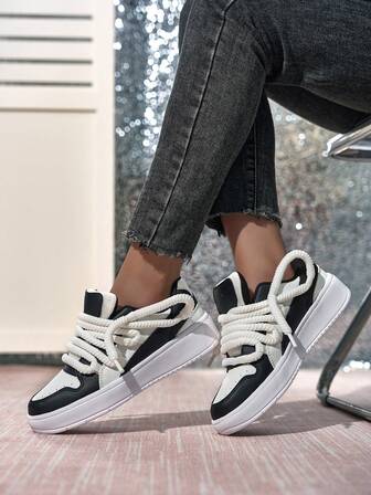 Chic Women's Slip-On Loafers - Comfortable, Versatile Faux Cover Shoes With Soft Sole For All Seasons