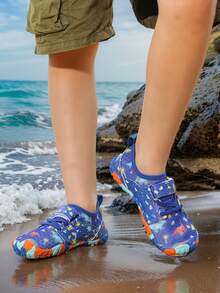 儿童夏季新款水上运动鞋，随机动物纹印花，透气网面鞋面，低帮，速干赤足鞋，男童沙滩/游泳鞋，橡胶防滑鞋底，户外骑行，室内健身瑜伽跑步跳跃多功能训练鞋 - 藍色 - 查看 4